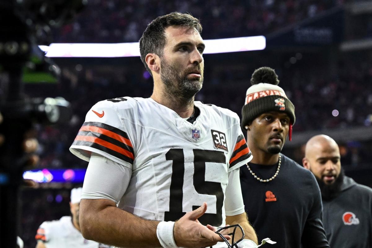 Joe Flacco goes to the rescue of the Browns at 40 years