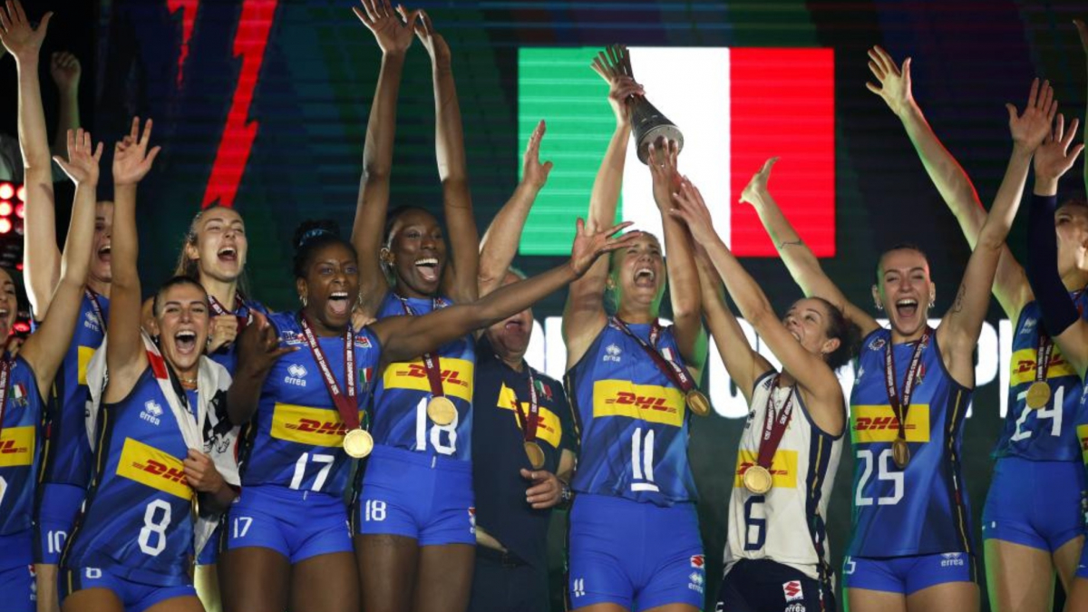 Italy achieves triple crown by winning the World Cup