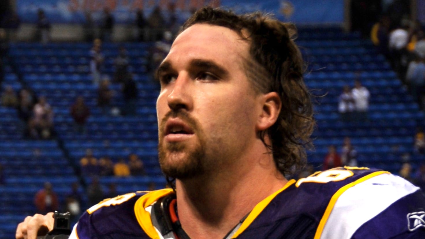 Who are the Manningcast guests for the Wild Card NFL playoff game?